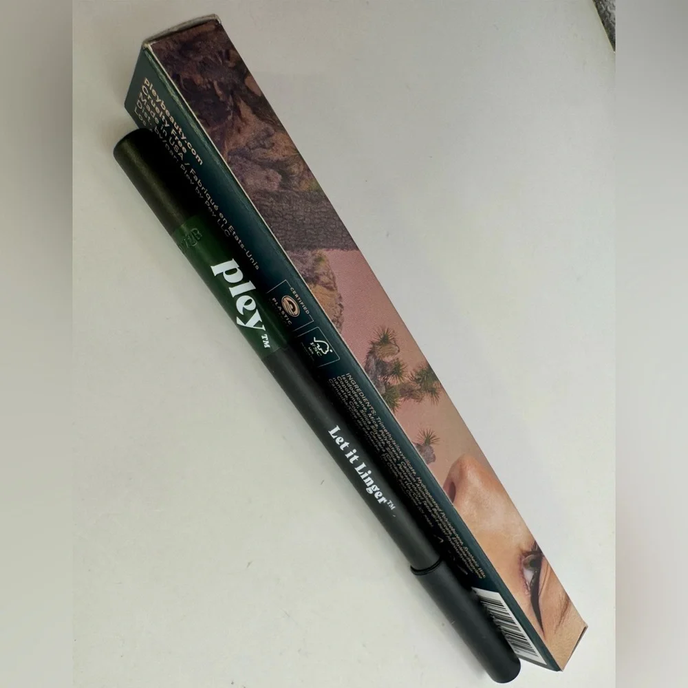 Pley Let it Linger 12-hour Longwear Eyeliner - Flora (Hunter Green)